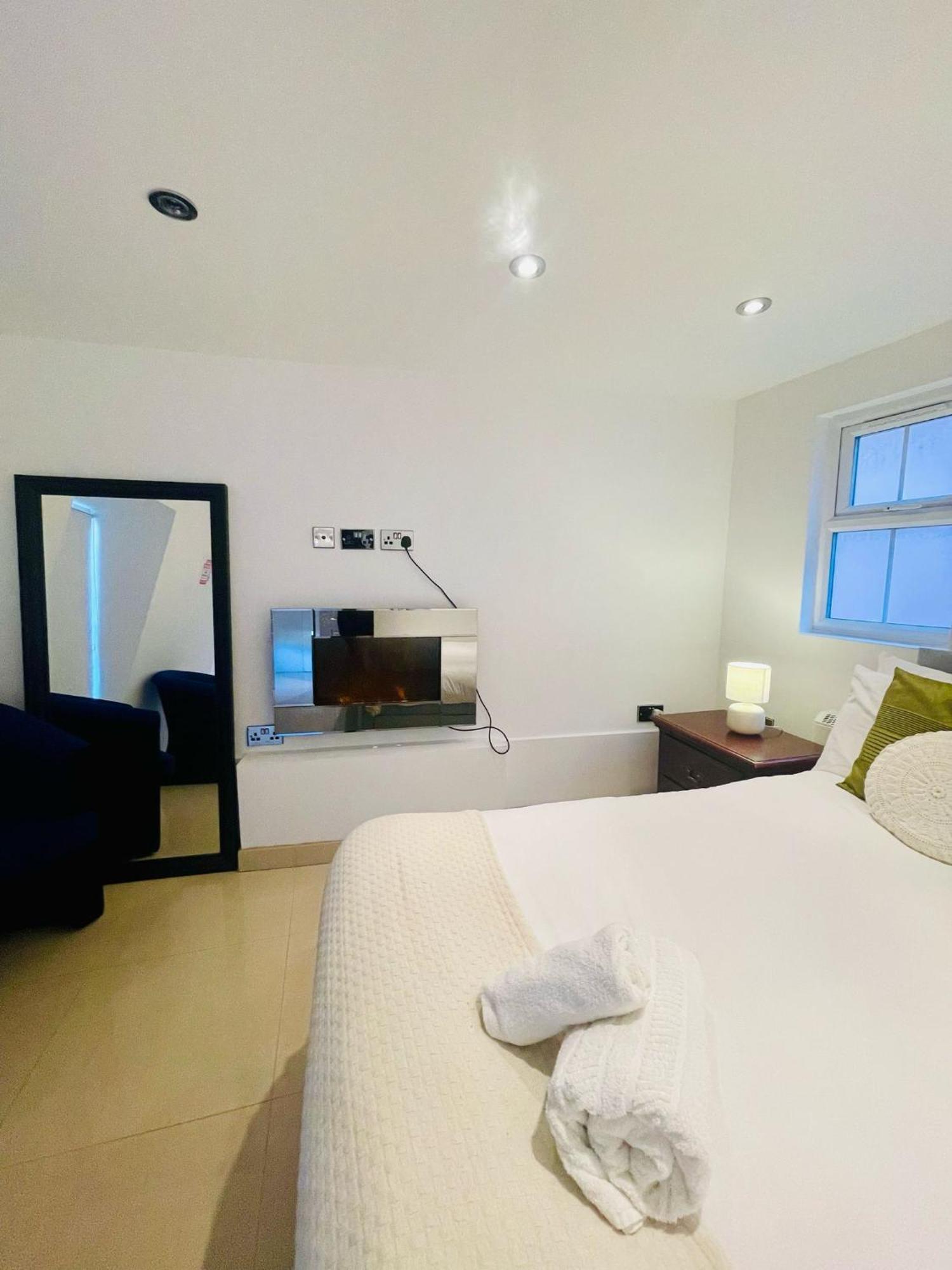 Smithfield St Paul Farringdon Central London Apartment ภายนอก รูปภาพ